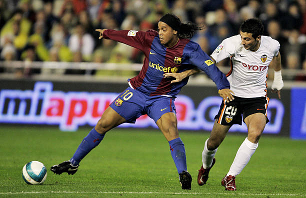 无私之举！卢卡库主动让点球，展现团队精神