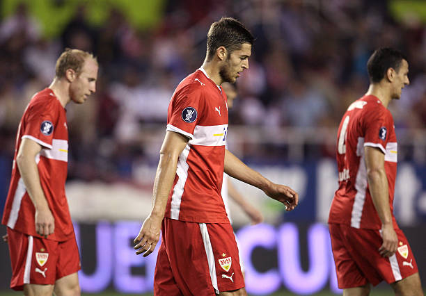 卡卡、舍瓦领衔！解析AC米兰0304赛季夺冠关键因素