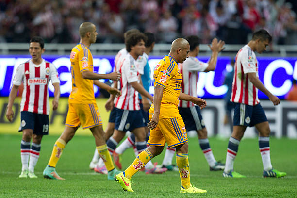 提升球队攻击力：高效边线球发球战术教案