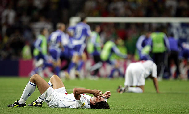 (突出其年龄与表现的对比，有冲击力)