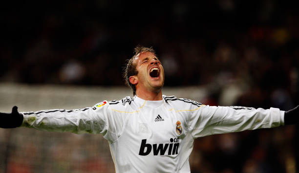 足球场面积计算：长宽如何影响总面积？