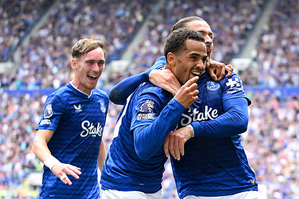 梅西效力过的五大俱乐部，哪段生涯最辉煌？