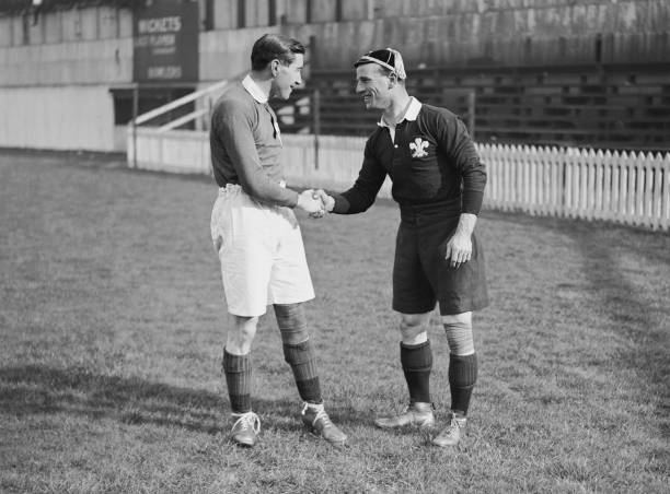 趣味盘点： 除了“上帝之手”，梅西还有哪些令人难忘的“头”条新闻？