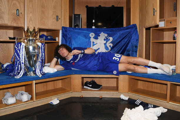 间接任意球判罚的演变：从规则起源到现代应用