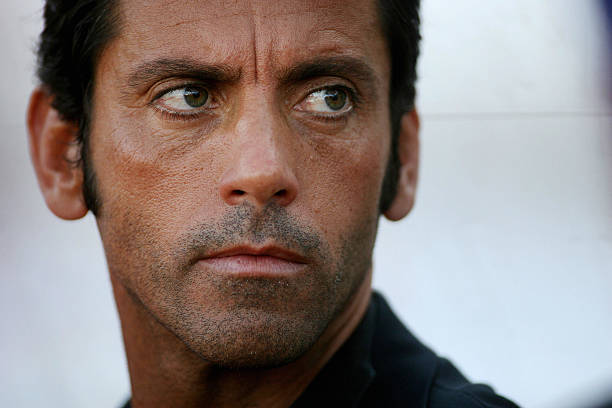 C罗震撼登场！全场球迷沸腾，传奇再续新篇