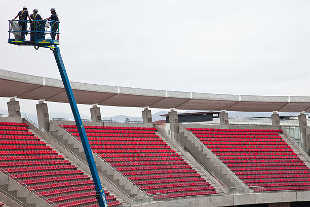 巴萨欧冠小组赛总结：表现起伏，16强前景如何？