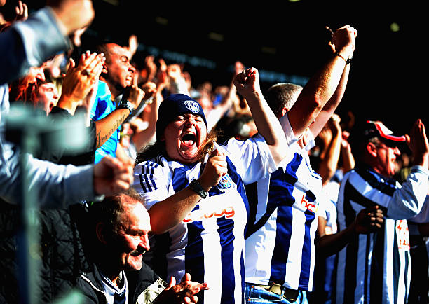 关于推进XX区域公共足球场地建设的请示报告