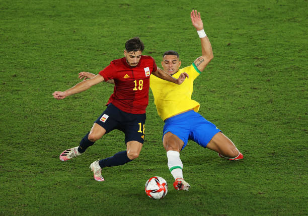 马拉多纳的10号球衣拍卖价创纪录，为何如此珍贵？