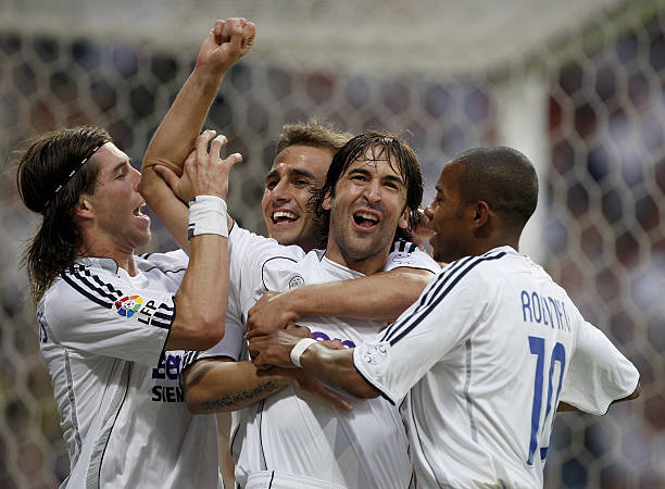 拜仁慕尼黑：欧洲赛场上的德国旗帜