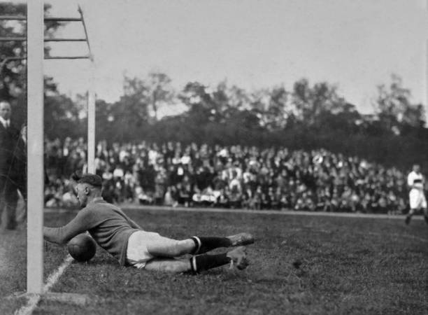 (侧重于新赛制下的具体操作规则，如抽签和排名)