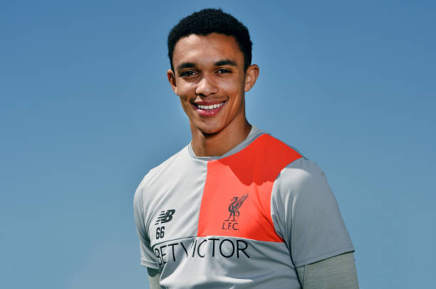 罗纳尔多家族谱系：两位球星的真正父亲身份