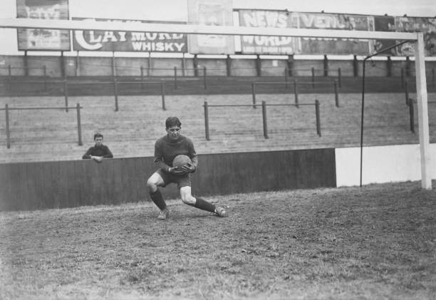 C罗最新女儿贝拉：母亲身份引发热议