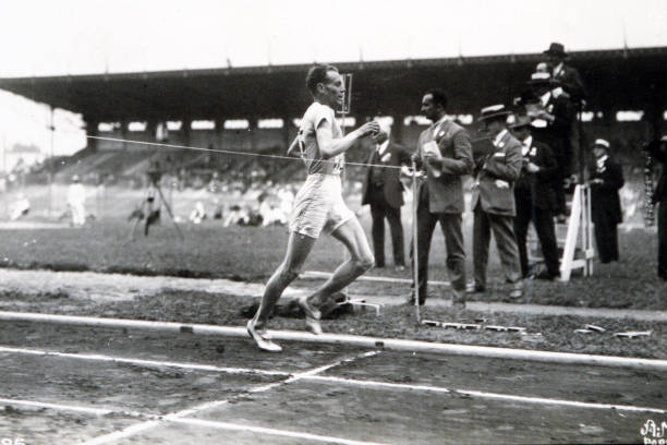 奥运会网球单打比赛局数解析：从小组赛到金牌战的赛制