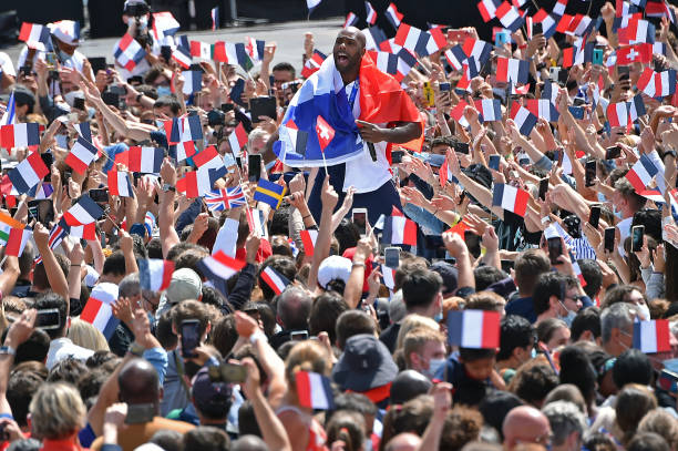 2028年体育盛宴：世界杯与奥运会的经济与社会效益