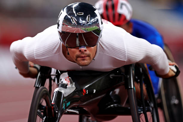 博尔特100米纪录是否会被打破？科学分析与未来展望