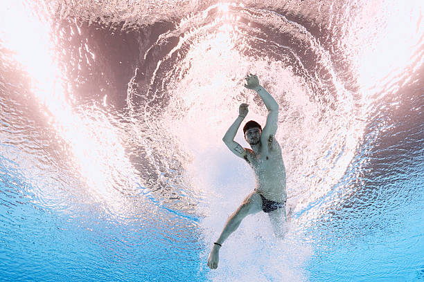 田径比赛，不仅是速度的较量，更是意志的比拼！?