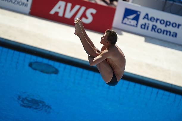 全红婵2020年比赛精彩片段，年轻选手的非凡实力