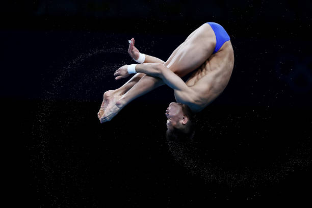 葛曼棋赛场风采：短跑女将的爆发力与技巧