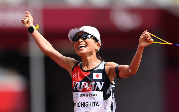 孙杨在接力比赛中的表现与团队贡献