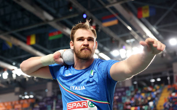 豪门教育观：霍启刚郭晶晶带子女体验平民生活