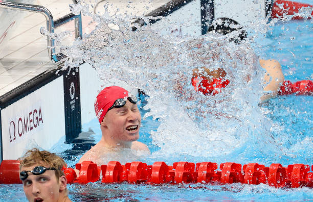 长期游泳是否会导致女性肌肉过度发达？真相揭秘