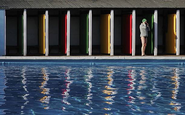 即时在线播放：游泳比赛“各就位-预备-出发”音效