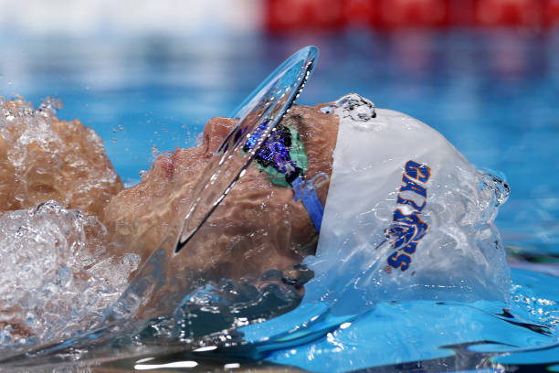 青少年游泳队收费制度亟待规范：如何平衡成本与普及？