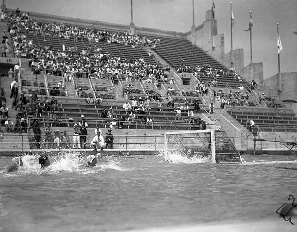 游泳如何塑造青少年良好体态？教练亲自示范