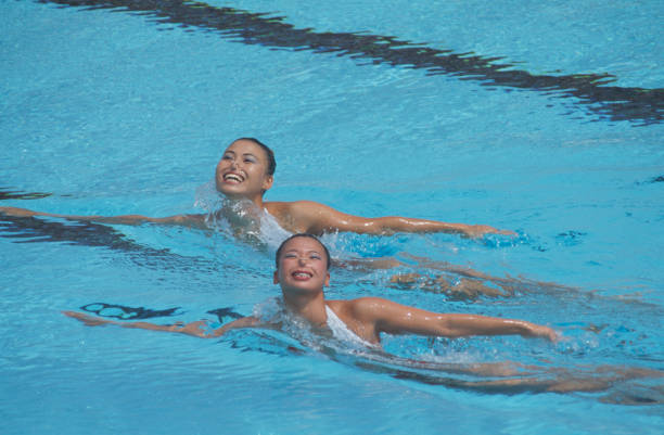 掌握蛙泳勾脚：提高游泳速度与姿势流畅性