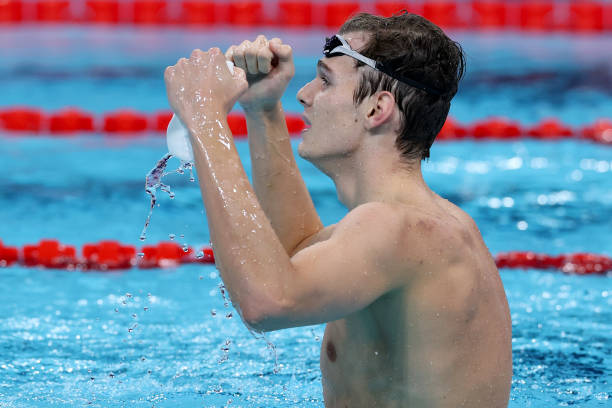 梅毒主要通过什么途径传播？游泳池风险被夸大？