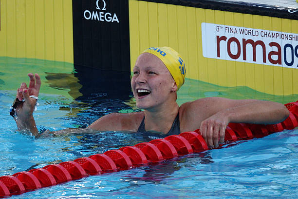 游泳比赛规则全解析：从出发到触壁的制胜关键