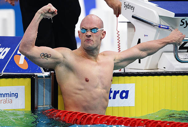 游泳教练证考试内容指南：理论、实操及教学能力要求