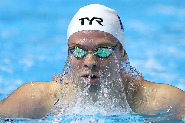 游泳合格标准详解：从入门到精通的全方位指南