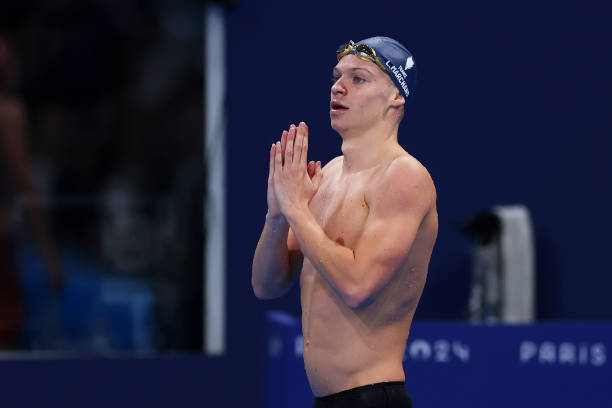 游泳康复腰椎3个月效果显著，但会复发吗？专家深度解析