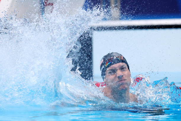 游泳池简笔画：从线条到细节的完整指南