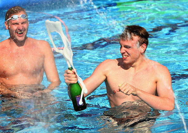 游泳二级证书如何助力小学生全面发展？