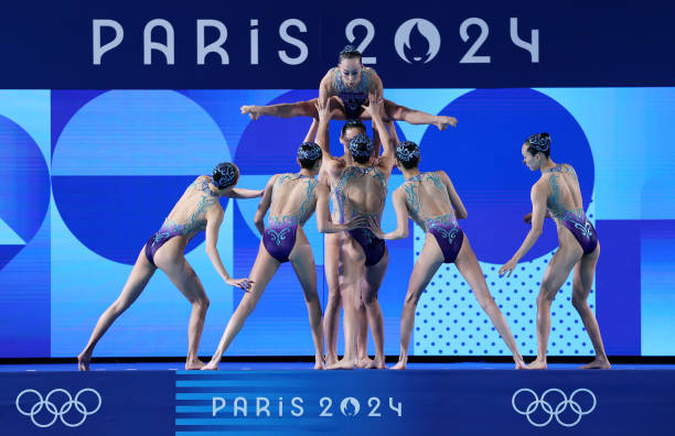 男子蝶泳冠军背后的故事：坚持与梦想的力量