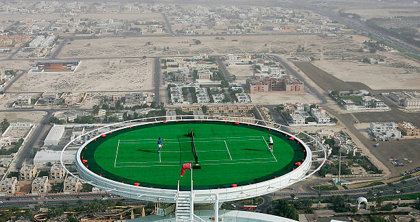 网球比赛中的时间限制：发球间隔与换边休息规则