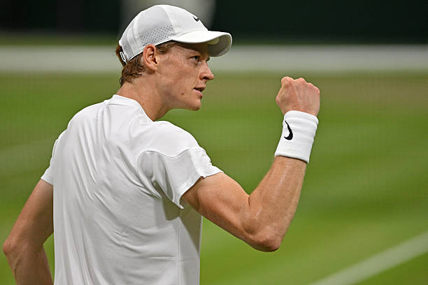 网球第三盘抢七技巧：从发球到得分的完整攻略