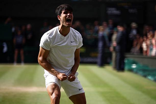 斯蒂法诺斯·西西帕斯：希腊网球天才的崛起之路