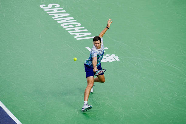 百炼成钢：网球基本功训练的重要性