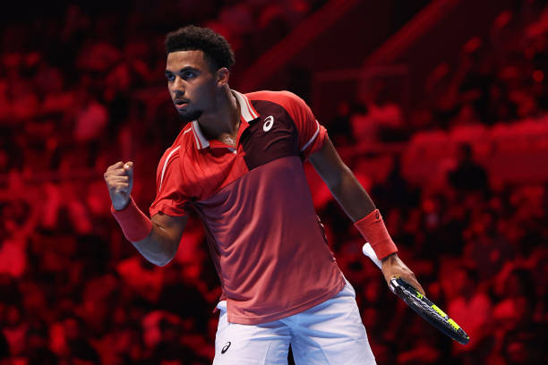 网球网的标准高度是多少？国际比赛规定解析