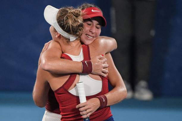 李娜退役后的转型之路：从运动员到企业家