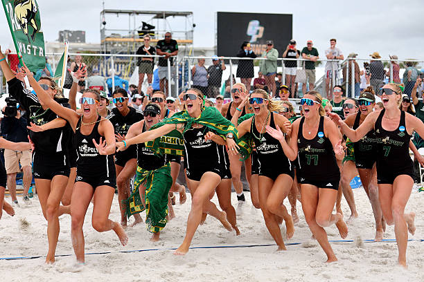 女排联赛直播：中国女排强势出击，谁与争锋？