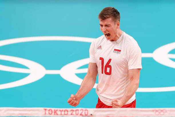 排球技术提升秘籍：从基础到高手的进阶指南