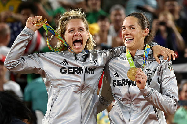 排球场上位置解析：主攻、副攻、二传、接应、自由人打法与职责差异