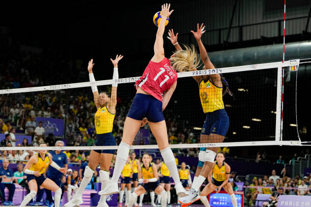 排球规则解析：过中线犯规的身体接触范围