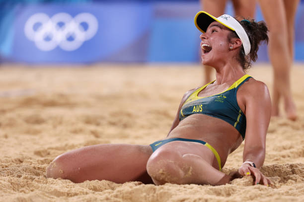 香蕉不能和什么一起吃？排球网高度又是多少？