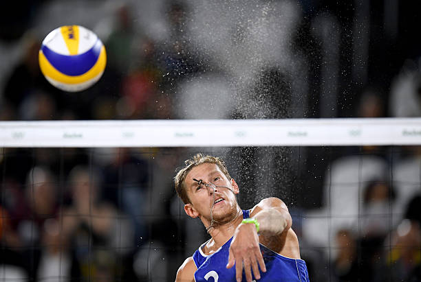 郎平：中国女排的传奇教练与她的辉煌成就