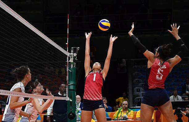 全攻全守排球技术动作的核心理念解析